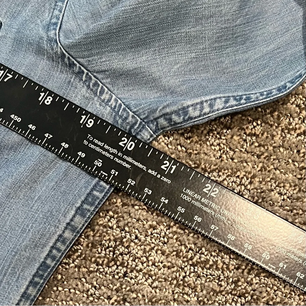 EUC - AEROPOSTALE Blue Chambray Button-down Long-sleeve Shirt in Size LARGE - Picture 8 of 9